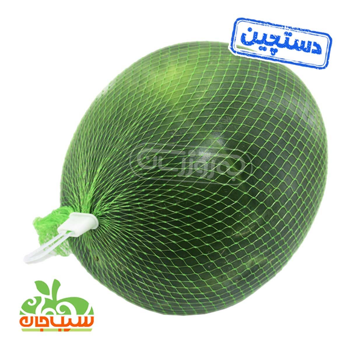 هندوانه محبوبی بزرگ دستچین سیب جان وزن حدود 7 تا 8 کیلوگرم